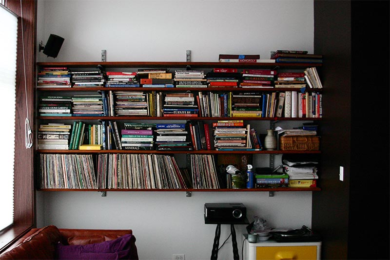 houseshelves_01