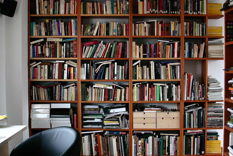 houseshelves_02