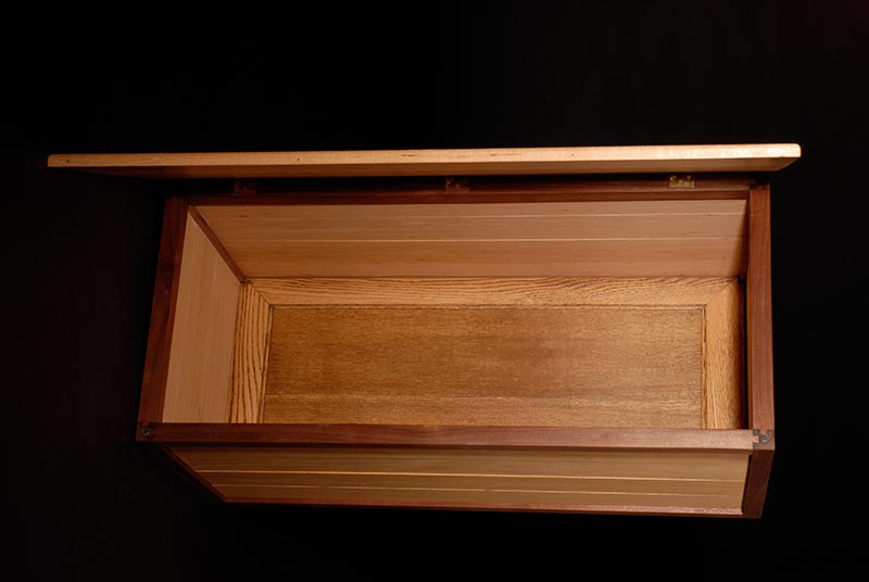 walnutchest_02